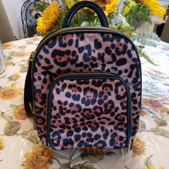 Leopard backpack - Picture 2 of 5